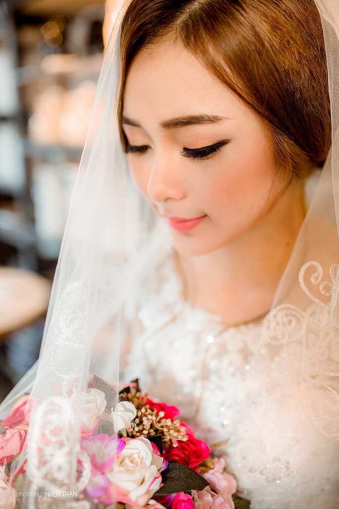 老婆不在家老公带女人回家电视剧